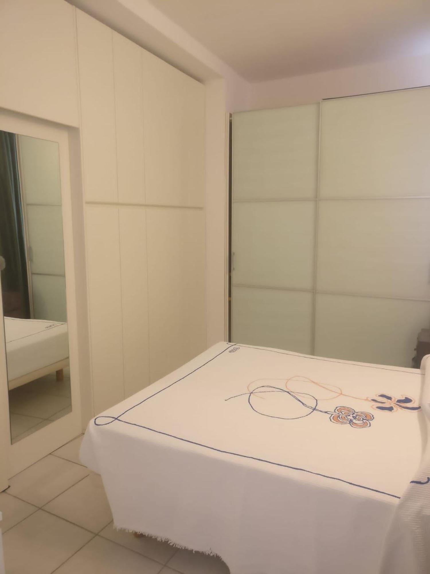 Hotel Eros Residence แชร์เวีย ภายนอก รูปภาพ